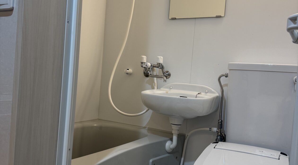 DD6CC7D7-254A-4713-95E2-C8C15115B932